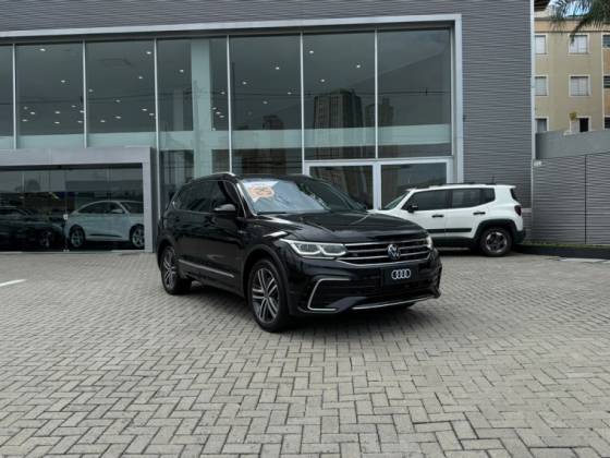 VOLKSWAGEN TIGUAN 2.0 300 TSI GASOLINA ALLSPACE R-LINE AUTOMÁTICO VOLKSWAGEN TIGUAN 2.0 300 TSI GASOLINA ALLSPACE R-LINE AUTOMÁTICO